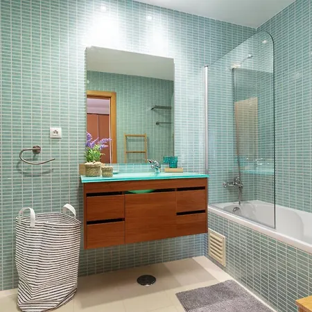 Privilege Les Mouettes With Rooftop Pool, Village Marina - Apartment *