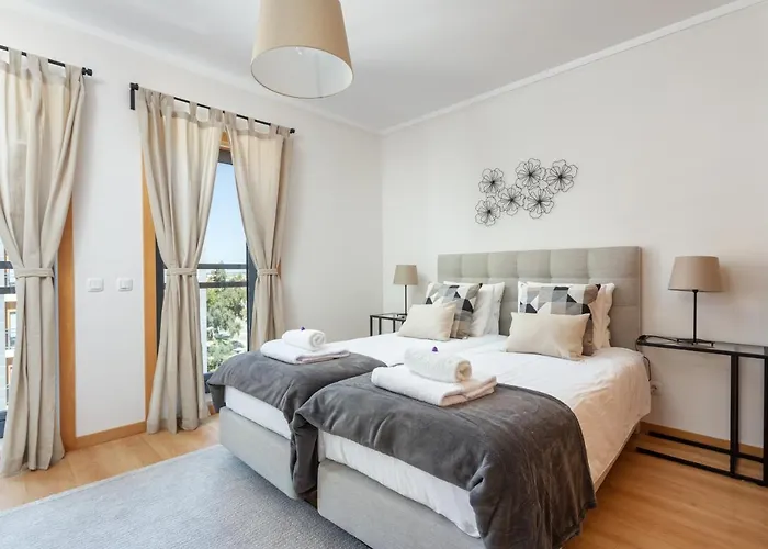 Privilege Les Mouettes With Rooftop Pool, Village Marina - 아파트